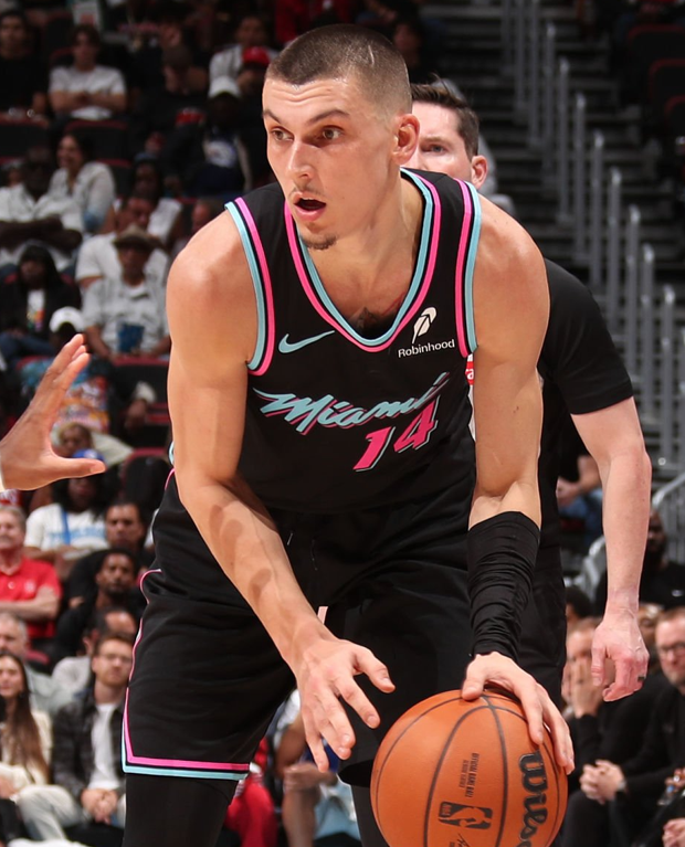 50 Nuances 🇺🇸🏀 tweet media