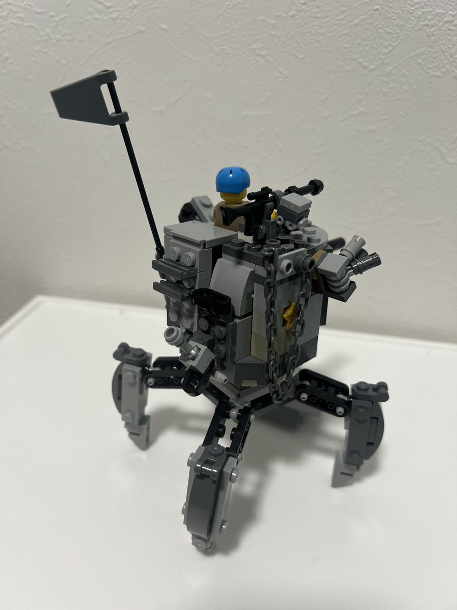 R's Garage tweet media