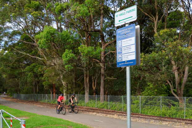 New Signage Installed Along Fernleigh Track To Address Anti-Social Behaviour 

Details: 2nurfm.com.au/news/fernleigh…

#lakemacquarie
#fernelightrack