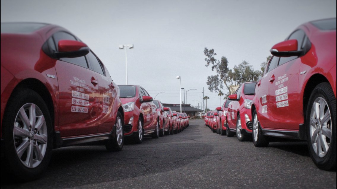 stopandgodrive1's tweet image. Navigating Arizona's driver’s ed requirements can feel like a maze. 🌵 We’re breaking down the essentials to help your family move from the passenger seat to the driver's seat with confidence.
Read more: bit.ly/4bFK29r

#DriversEd #TeenDrivers #DrivingSchool