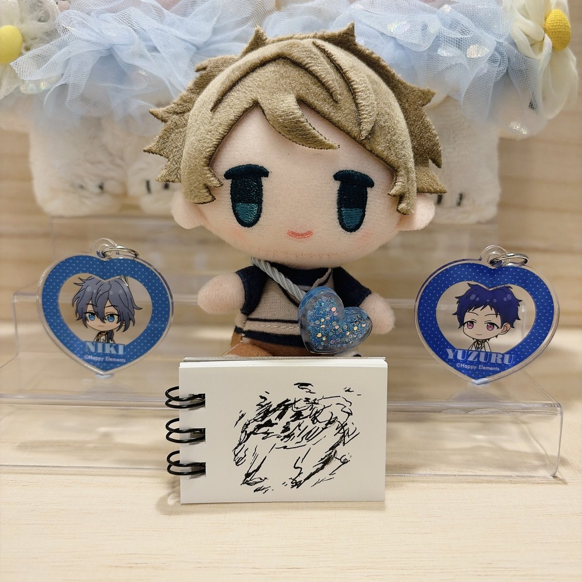 yzr_kiri's tweet photo. 画伯のTシャツが手に入らなかった翠くんに画伯からプレゼント https://t.co/DRvFodMjRv