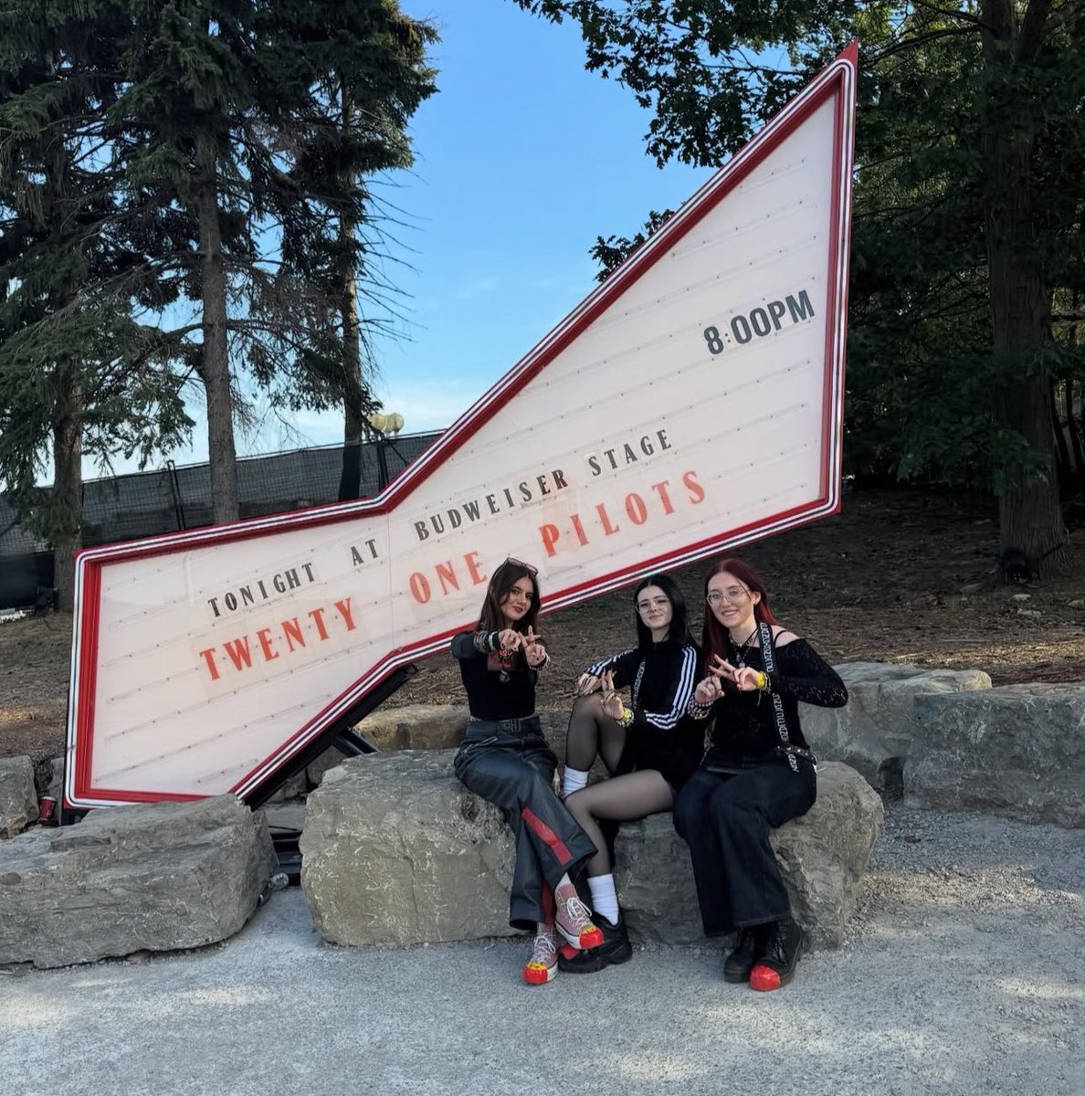 I want you by my by ᵐʸ ˢⁱᵈᵉ,
So that I never feel ᴬˡᵒⁿᵉ ᵃᵍᵃⁱⁿ.