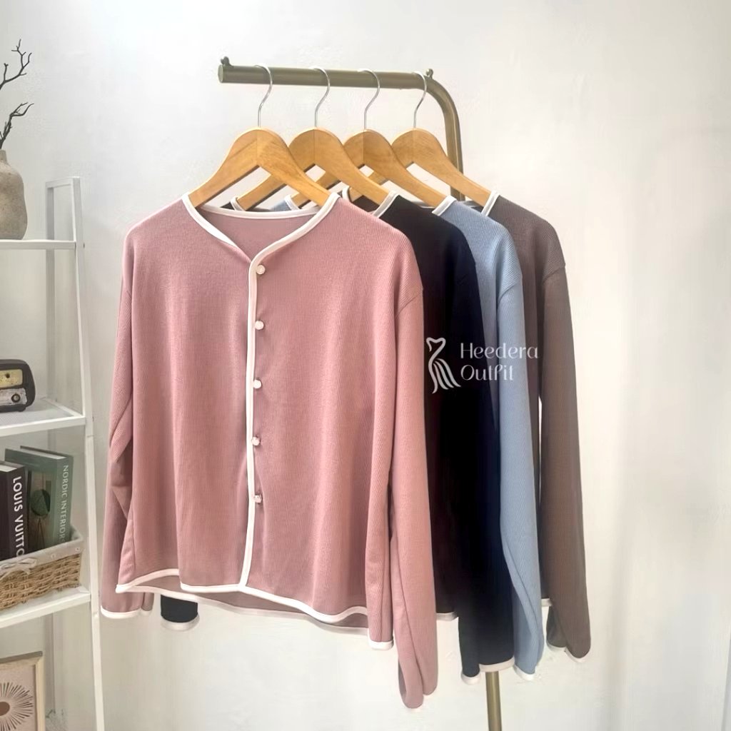 kmiy0l's tweet photo. cute cardigan🩷🤍 https://t.co/nMdtRuSr2w