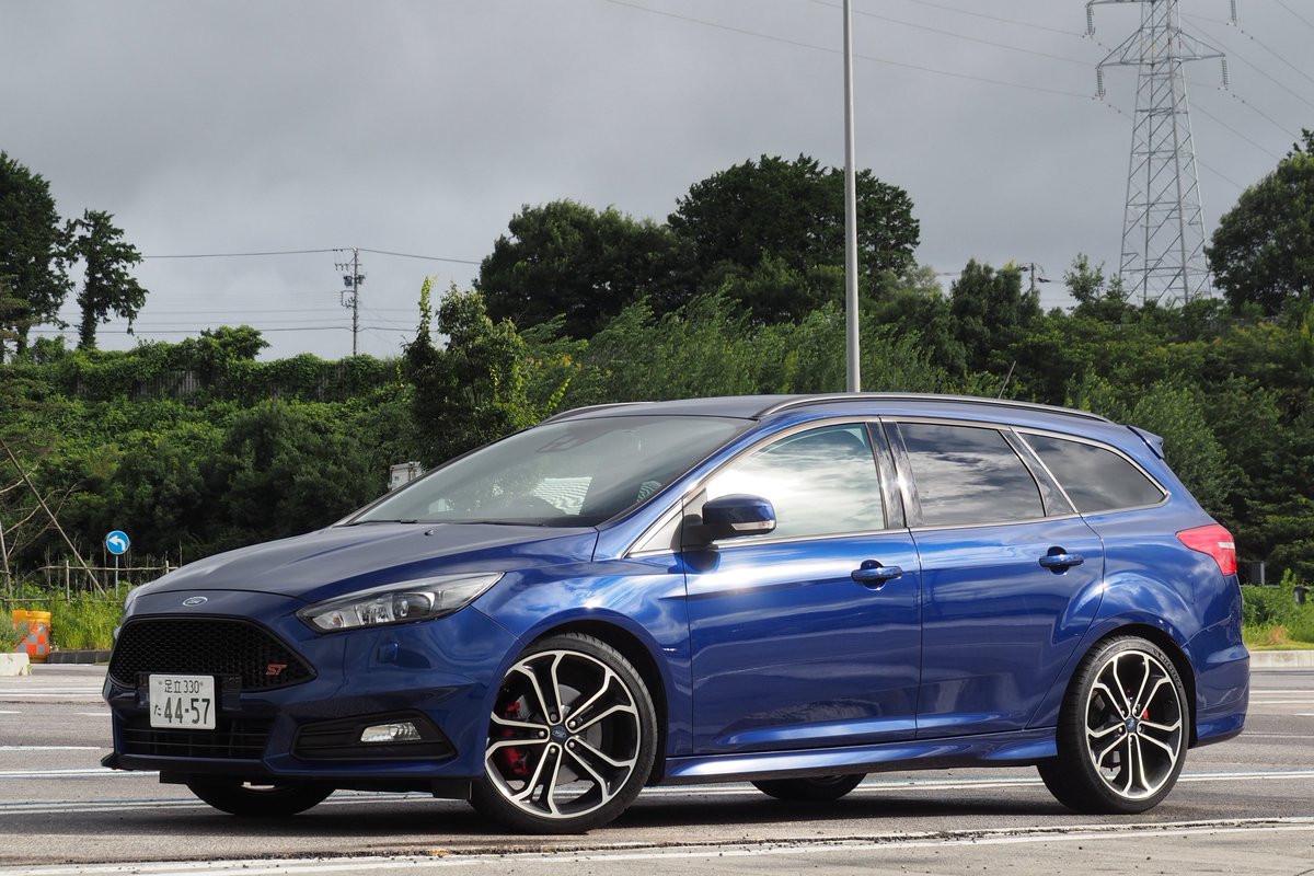 shunsuke_pt's tweet photo. My focus was published in Autotrader in the UK in March 2023. I came to Japan in June and was repaired and delivered in August. The photos from the first to the third are the previous photos. Currently, it is customised as shown in the fourth photo. https://t.co/wRJIXzAG3K