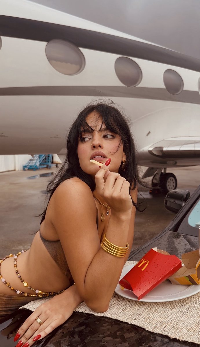 Nina-Marie Daniele tweet media