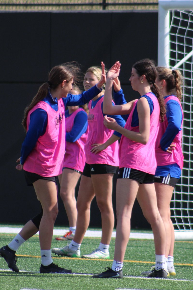 Drake Women's Soccer tweet media