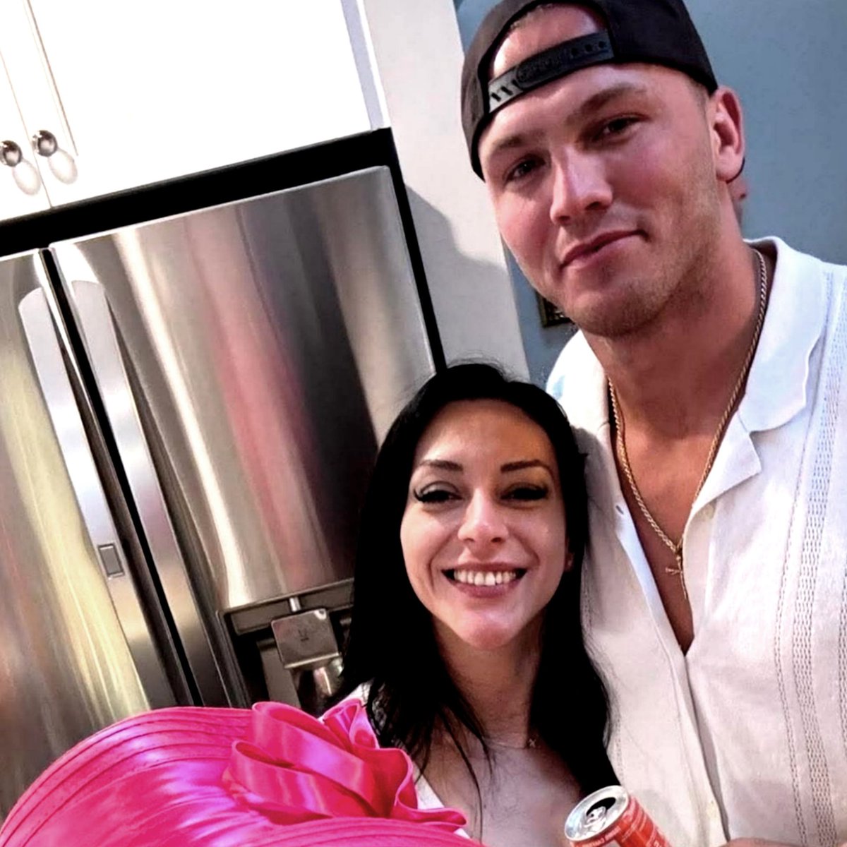 𝑪𝒉𝒆𝒓𝒓𝒚 𝒍𝒐𝒗𝒆𝒔 𝑀𝑦𝑙𝑒𝑠.ᐟ ♡ tweet media