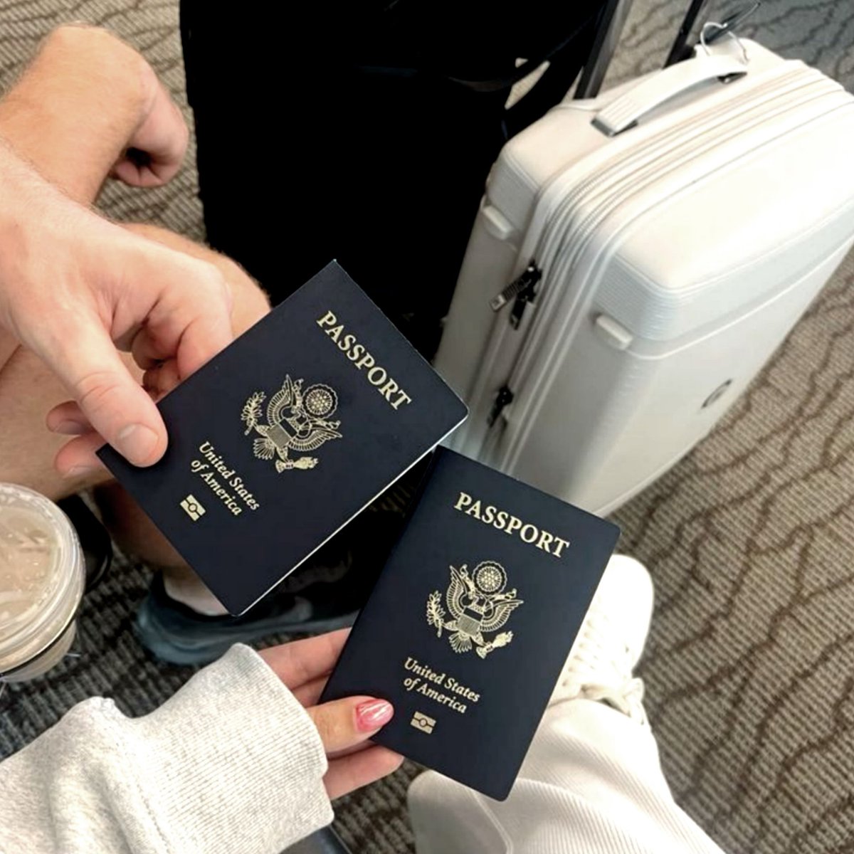 𝑪𝒉𝒆𝒓𝒓𝒚 𝒍𝒐𝒗𝒆𝒔 𝑀𝑦𝑙𝑒𝑠.ᐟ ♡ tweet media