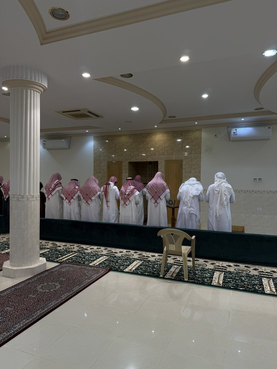 محمد هولمز tweet media