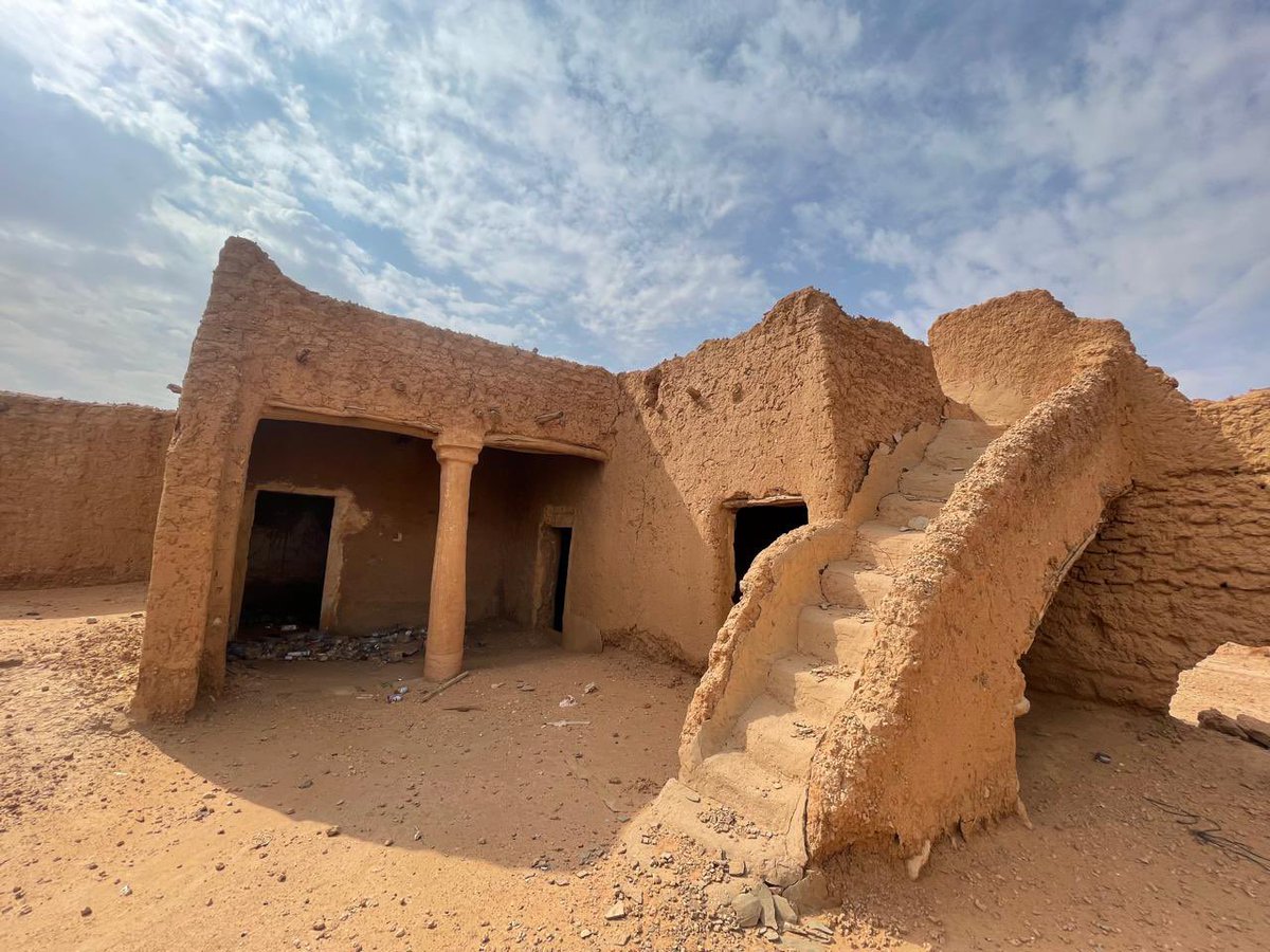 المصادر الأصلية tweet media