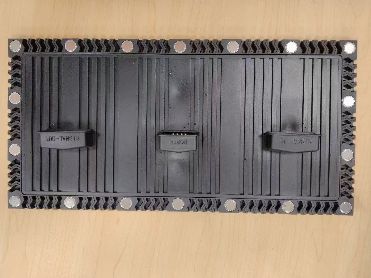 Tracy led display,+8618316843344 tracy@szscree.com tweet media