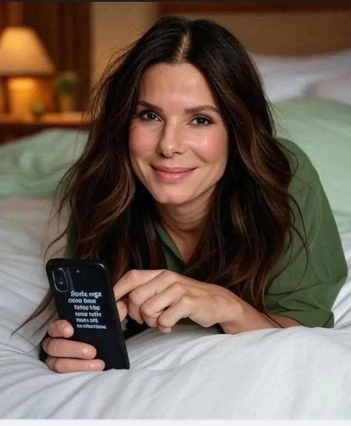 Sandra Bullock tweet media
