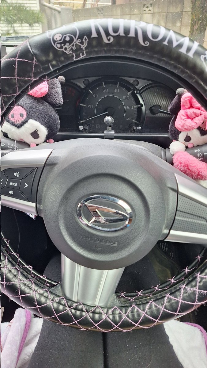 くろな tweet media