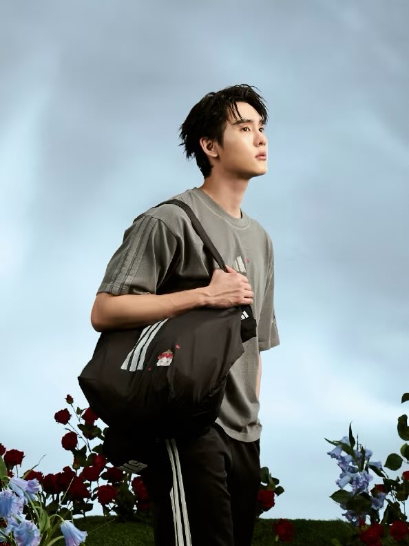FebkoShop's tweet photo. ⋆.˚✮ #febs_ordered 🇹🇭 ✮˚.⋆

ADIDAS SPORTSWEAR SS26 MACKCHA: BLOOM IN YOUR OWN TIME
- ALL SZN WASHED T-SHIRT MACKCHA [BLACK]
- PACKABLE BAG MACKCHA

#kasibook #adidasSportswear #adidasthailand #adidas https://t.co/dLDFVa6vsS
