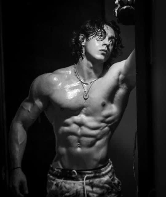 mthrfckingstar's tweet photo. ⋄ ﹙  👻  ﹚ León ⸻ 1976
 MX 🇲🇽 : 𝗵𝗲𝘁𝗲𝗿𝗼  ·.
 ͏͏͏𝗽𝗿𝗲𝗰𝗶𝗼𝘂𝘀 ͏ ͏ ͏𝑙𝑜𝑣𝑒  :    50's 𝗆𝖾𝗇    ／   
 Model &amp; fitness ♱ ' 
𐂃   Horses   𝅘𝅥𝅯    33cm

#FreeRol #SexRol #NSFW #LewdRol https://t.co/HVMxh7ELZD