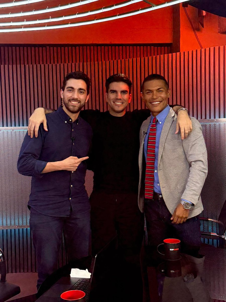 Memo el figuroso tweet media