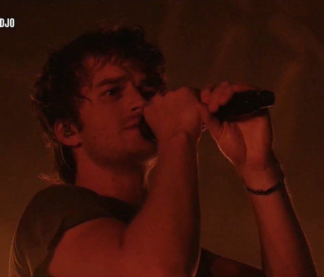 joey ୨୧ tweet media