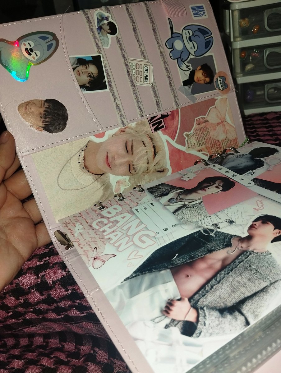 bianca | VAI VER O SKZ DE NOVO 🍅 tweet media