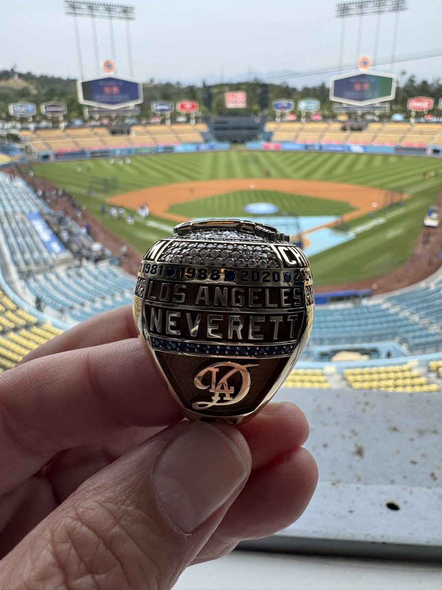 Tim Neverett tweet media