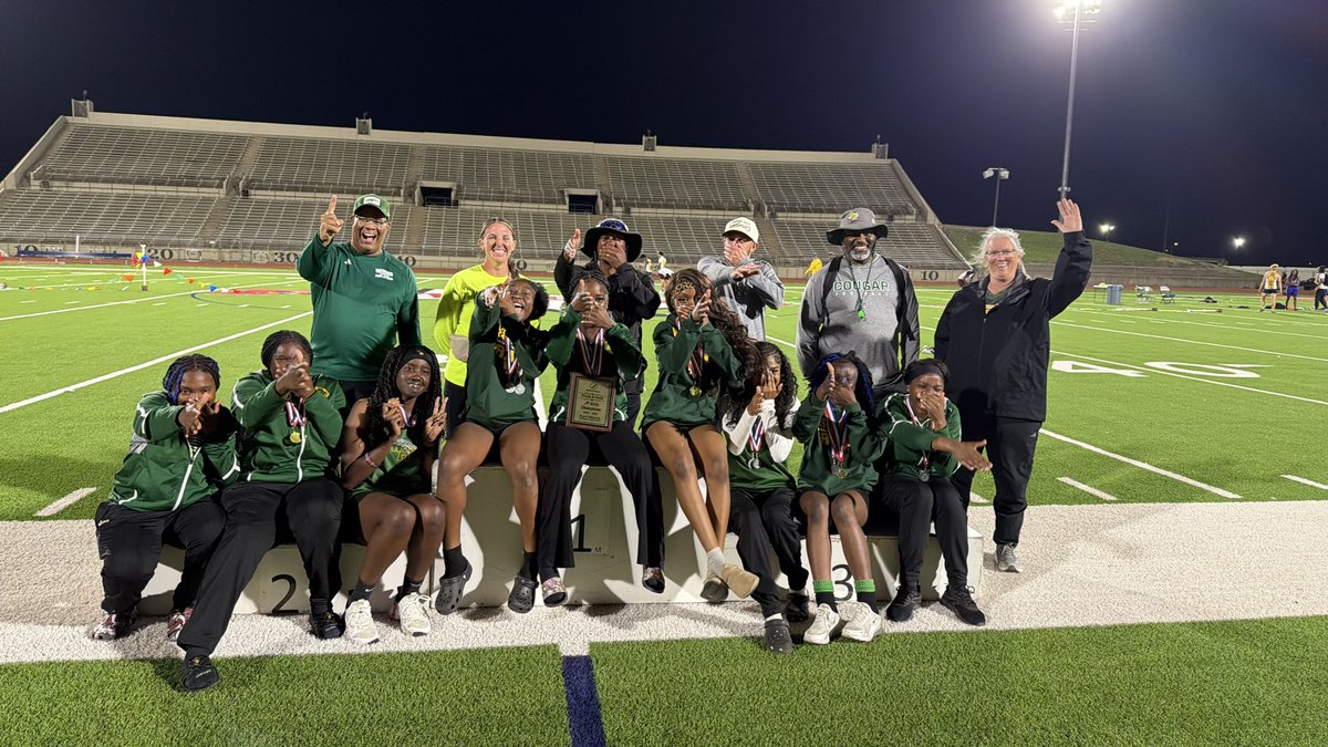 whhscougarsFB's tweet photo. JV girls district champions 8-4A https://t.co/dq3y6SDP6I