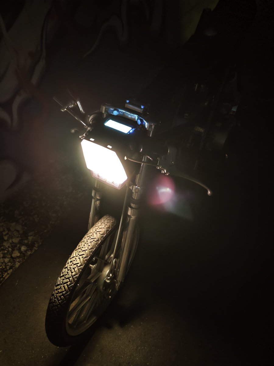 モトパシ tweet media