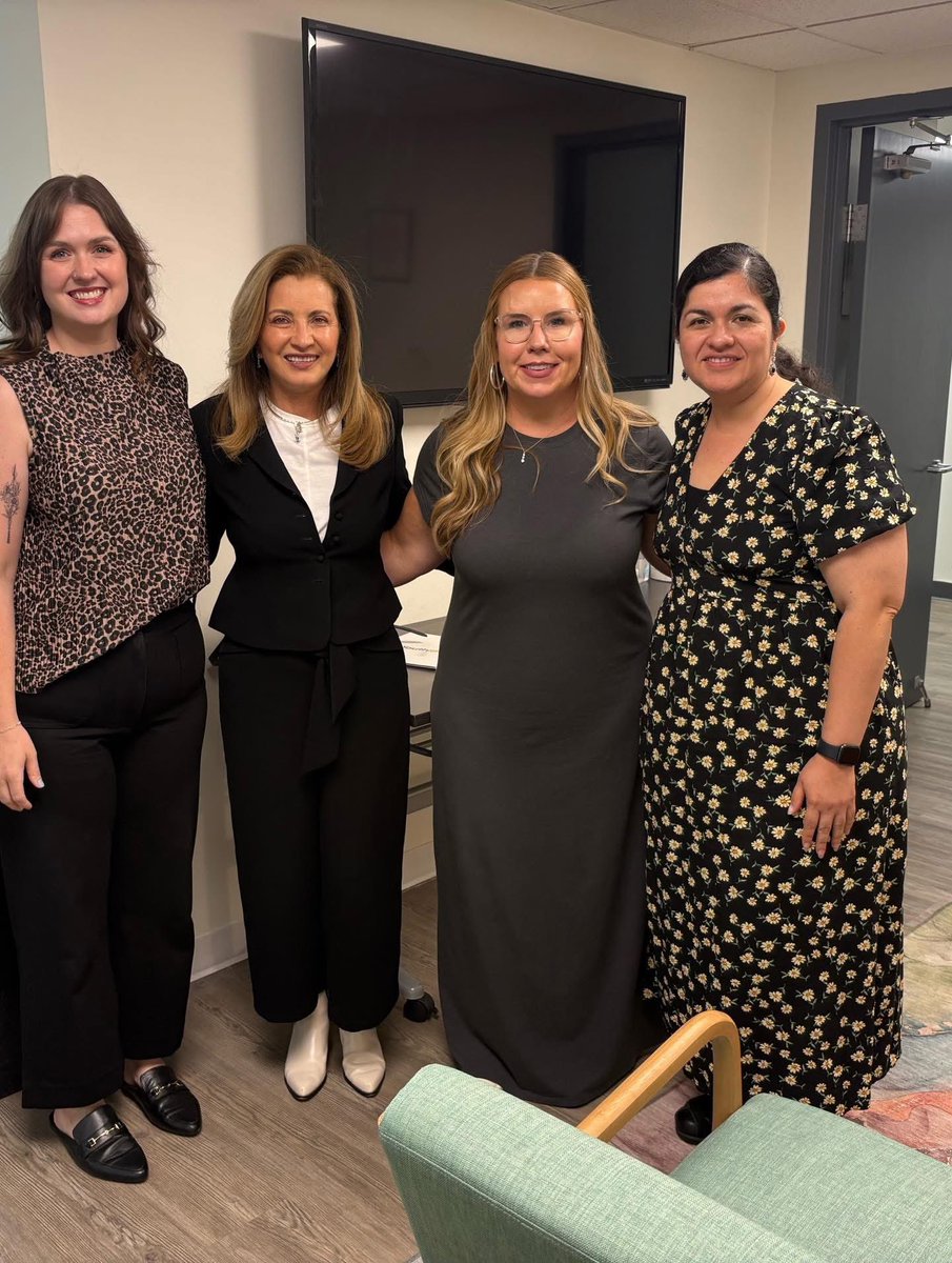 drelbagarcia's tweet image. A Meaningful Visit to Youth 180! ✨

👩‍💼 Visited Youth180 in Oak Cliff, a powerful reminder of true community service.

🦋 Thank you to their team for providing vital, no-cost support to families.

💙 This is Community First in action.

#DrElbaGarcia #CommunityFirst #Dallas