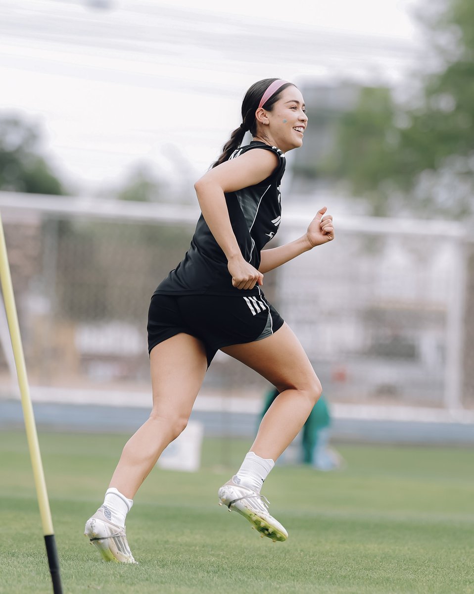TigresFemenil's tweet photo. ✨🐯⚽️ ¡Vamos, Capitana! https://t.co/5giMf9x8LN