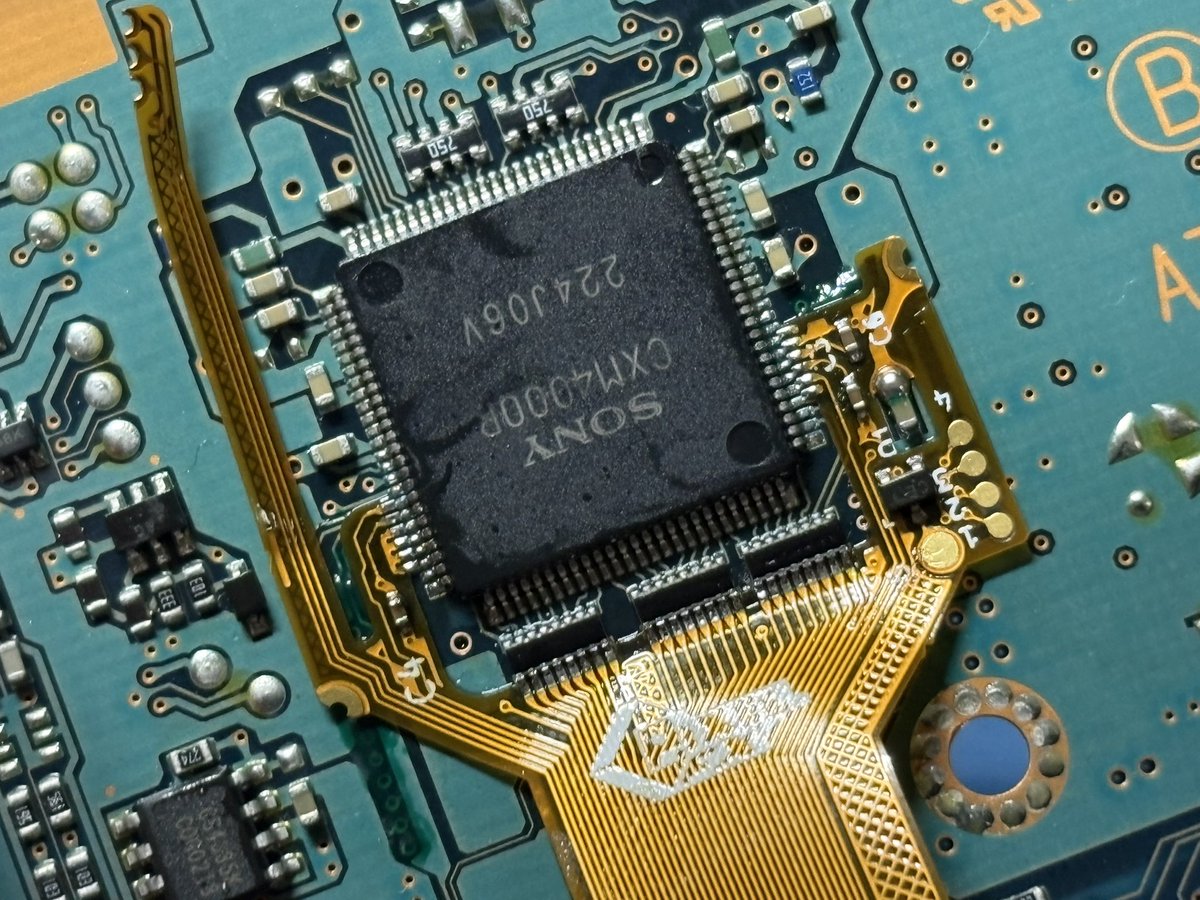 iFixRetro tweet media