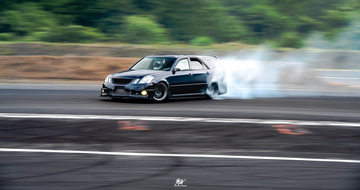 しのっち tweet media