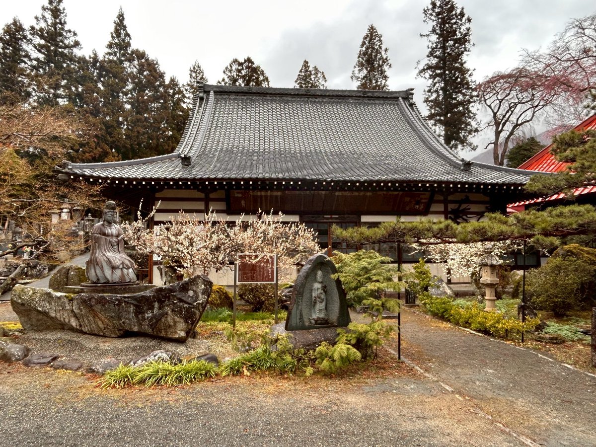 山梨市観光協会（2/22万葉の森DE焚火TOワインマルシェ🔥🍷開催） tweet media