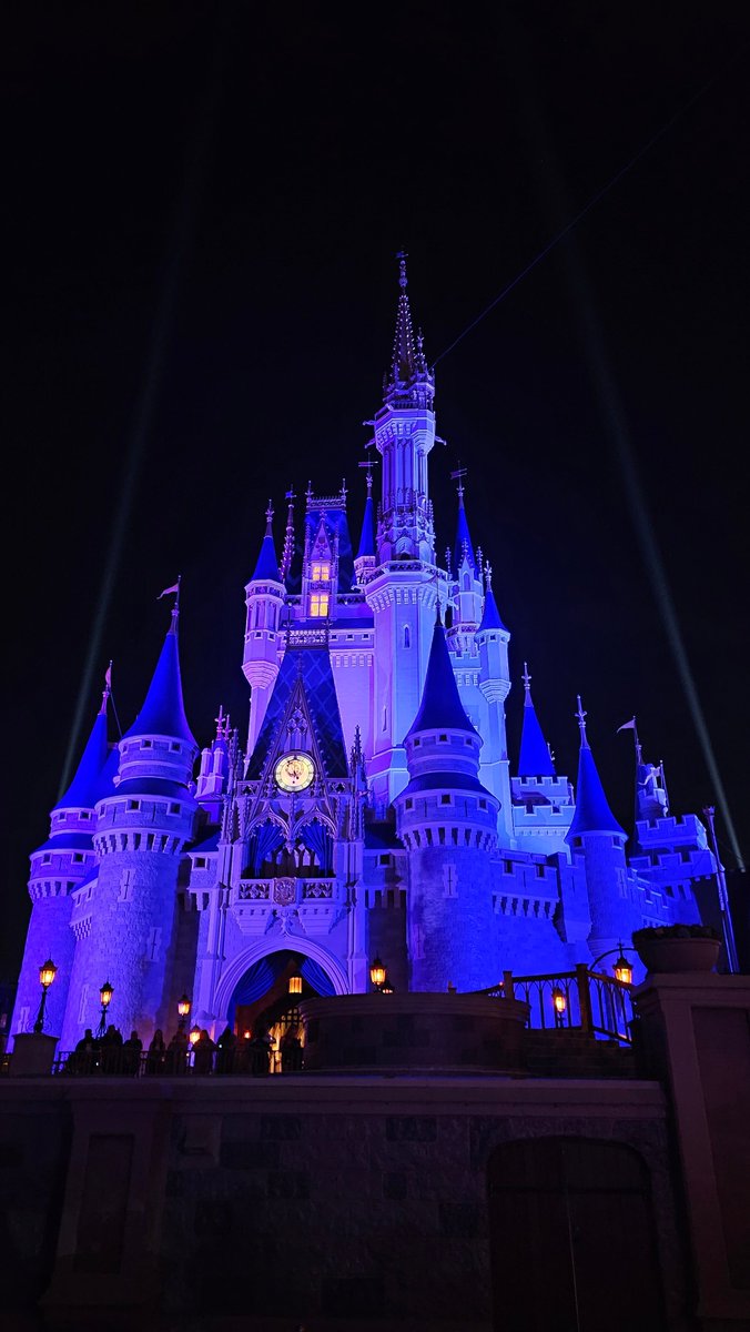 Drew Smith tweet media