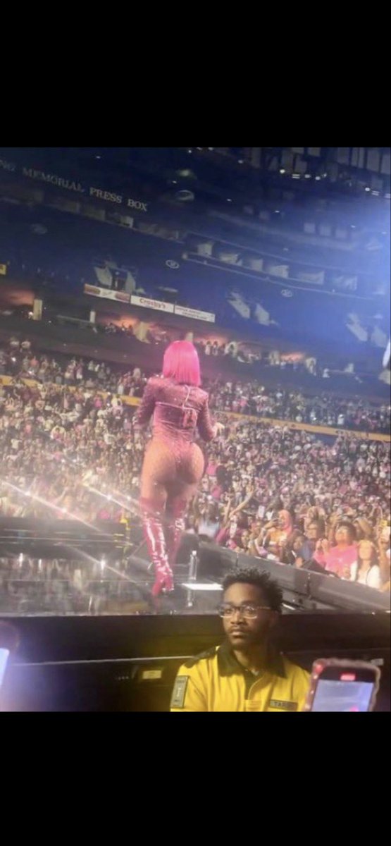 𐙚𝓷𝓸𝓻𝓿𝓲𝓷𝓪ྀི tweet media