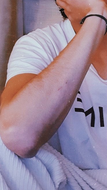 𝐕 𝐀𝐑𝐓 tweet media