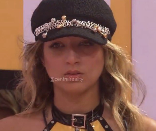 Ella 🧙🍴🐉 tweet media