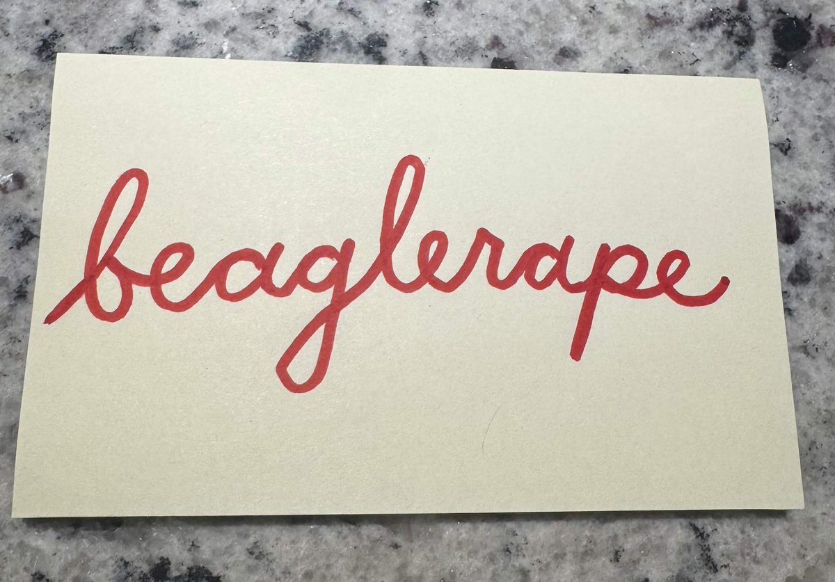 HowlingGlep tweet media