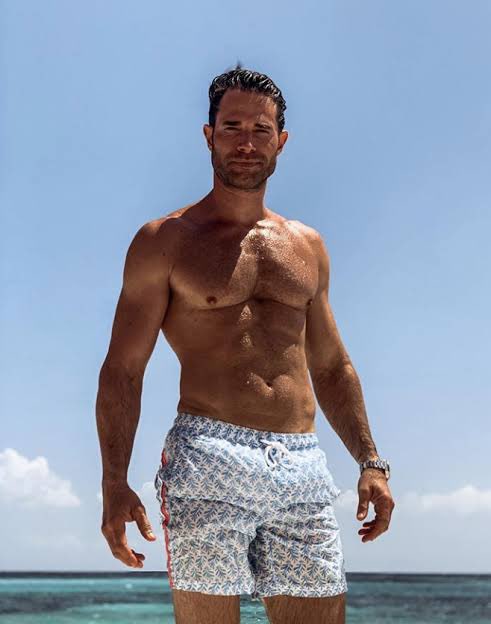 Ale💫|| hudcon’s version📚🏒 tweet media