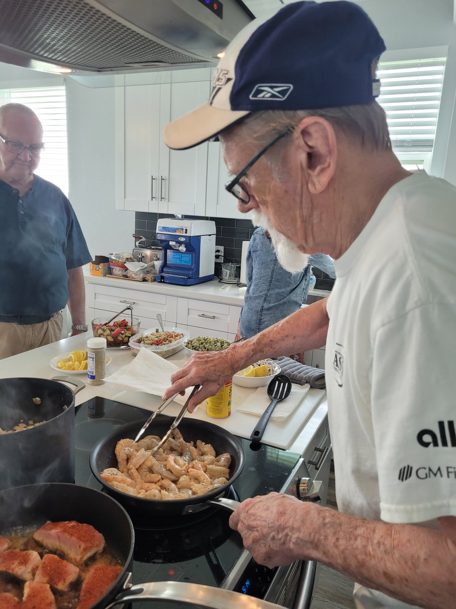 DoubleChiliCheese tweet media