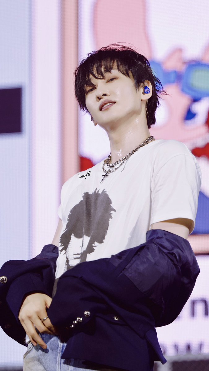 露西西嘻嘻-Lucy tweet media