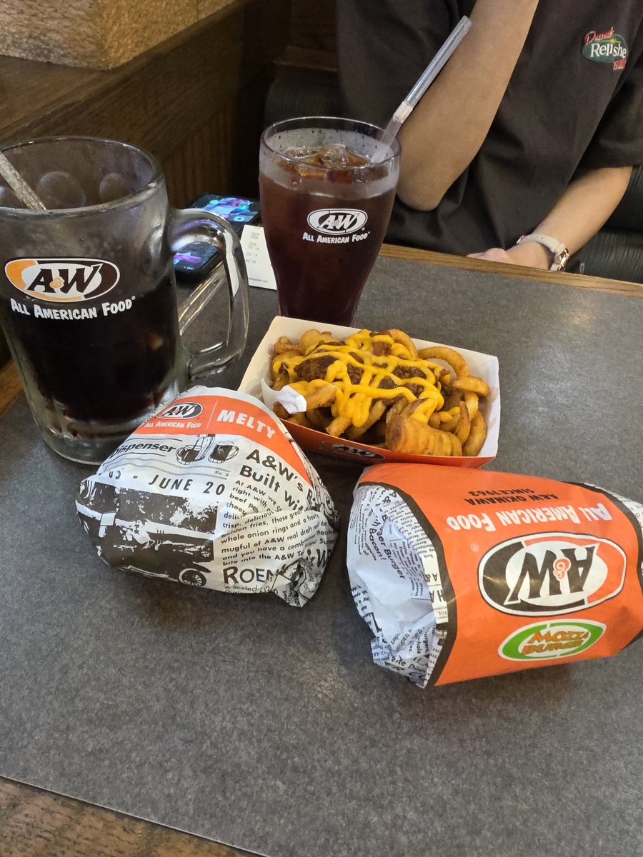 ピンクマン👶👾7年🎳 tweet media