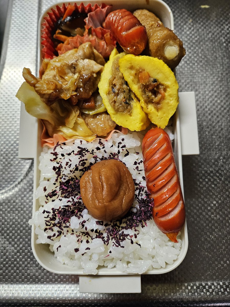 とりこっち tweet media