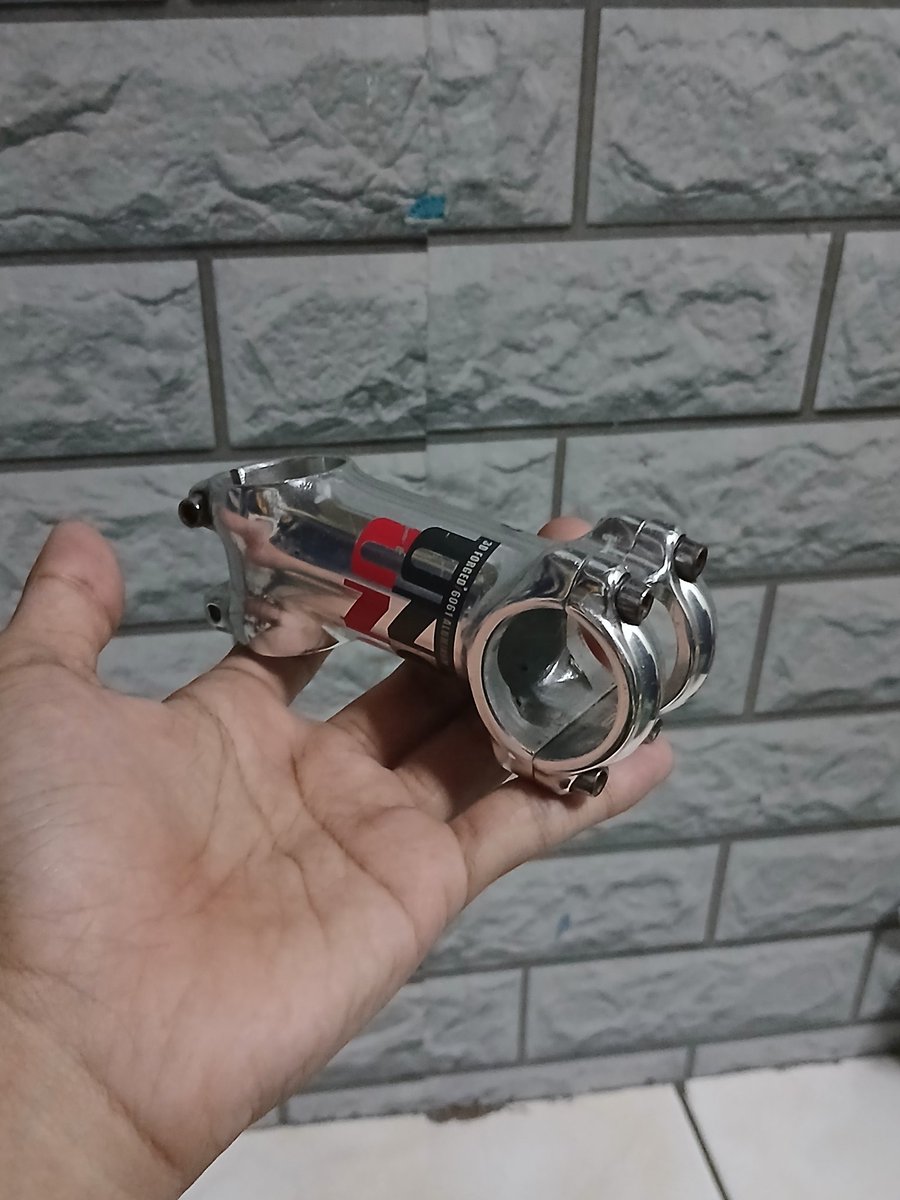 MuhammadZi24539's tweet photo. WTS Wheelset depan, stem, seatpost dan pedalset
All used, good cond. Harga &amp; detail tertera di alt, silakan dinego
Lokasi Menteng, Jakpus
#fnfjb https://t.co/ORrUkQ5029