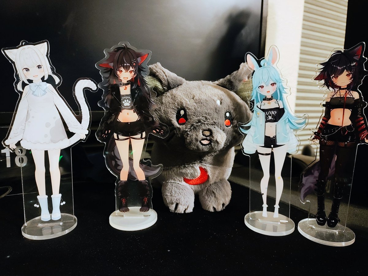 BackSlash\\\🐺🪫|❄🐾 tweet media