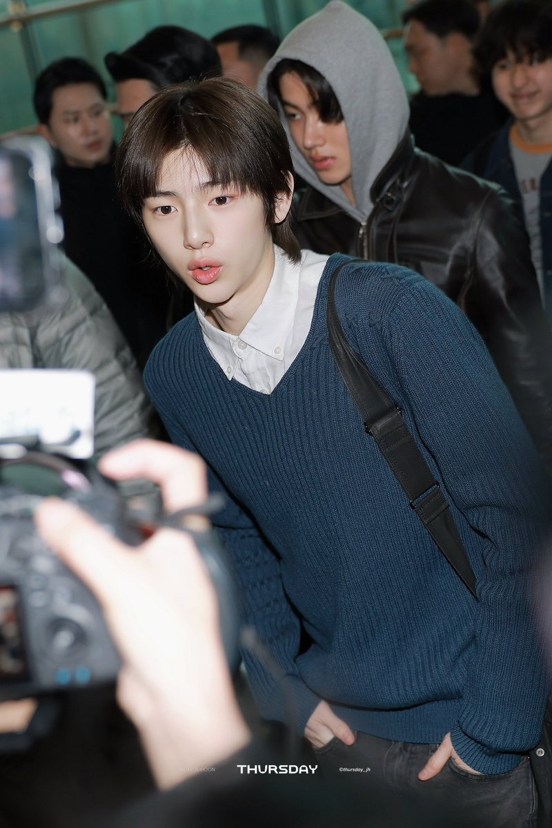 론빵.. tweet media