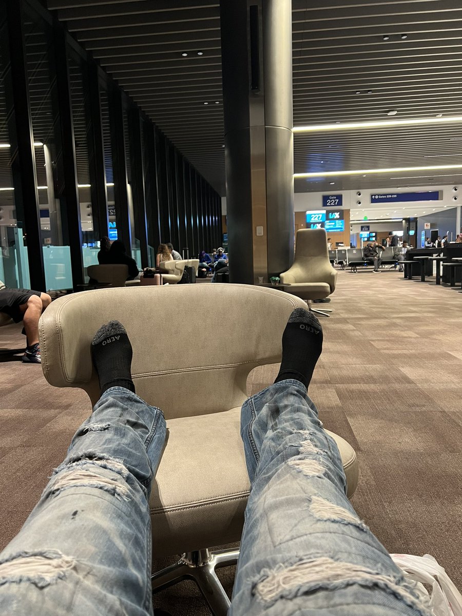 LunaTerraMartis tweet media