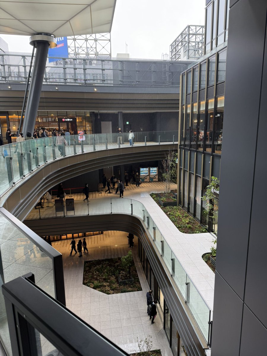 ハメドリアヌス tweet media