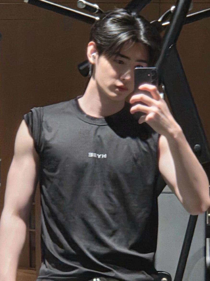 iceanddeer🦌❄ tweet media