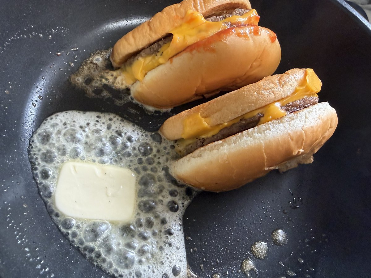 うま助🐴 tweet media