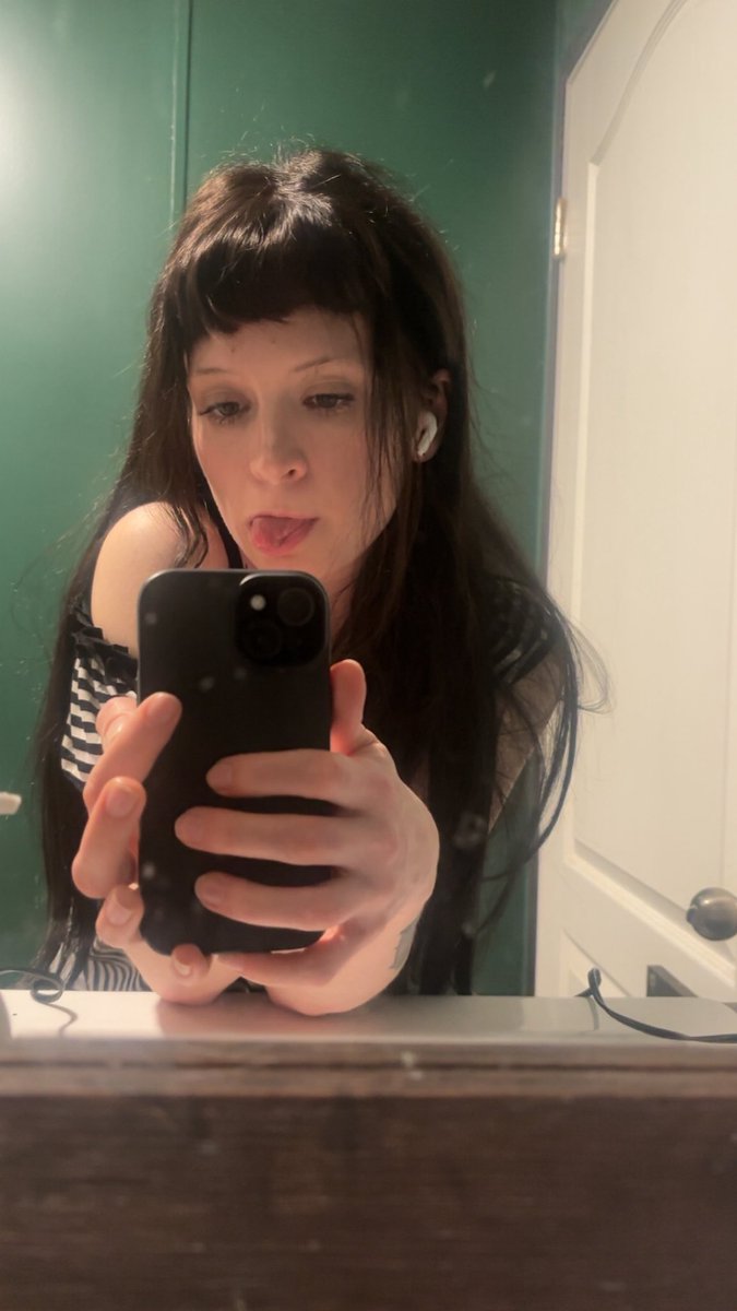 bina 🕷️ tweet media