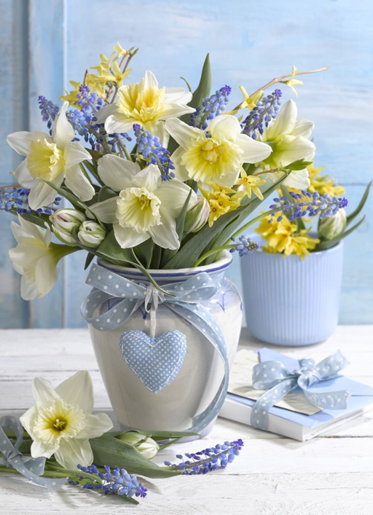 JosetteJ1's tweet image. Bouquet de #Printemps tout en simplicité qui apporte sa petite part de #bonheur 💐
#Ligue_des_optimistes