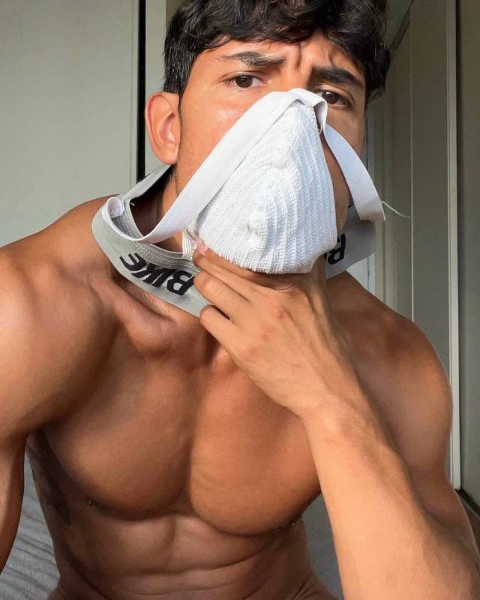 Stan Base tweet media